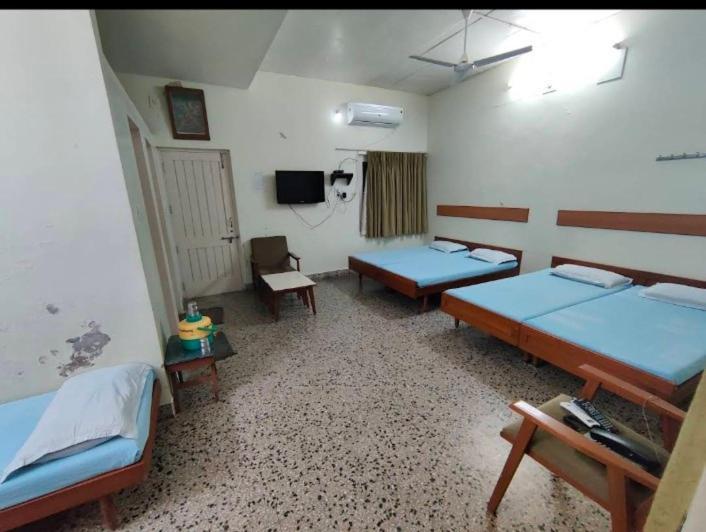 Hotel Reva Prabhu Sadan Ambaji Exterior foto